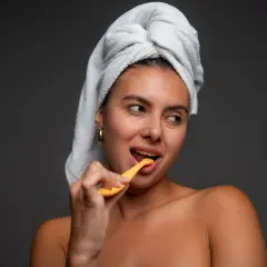 COLORED Renkli 3'lü Diş Fırçası