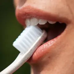 WOOD LOVE Koyu Renkli 3'lü Diş Fırçası